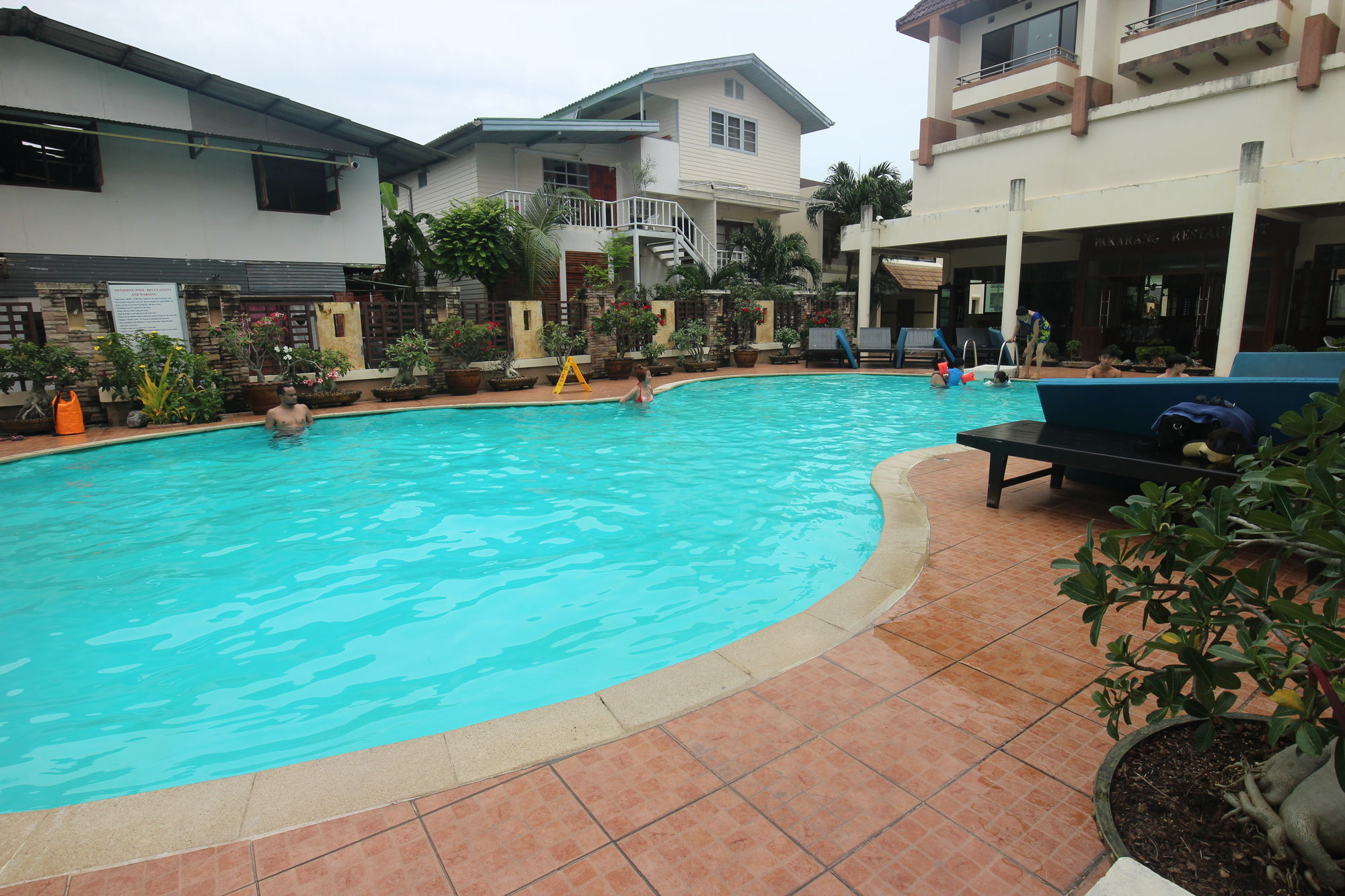Phi Phi Hotel Exterior foto