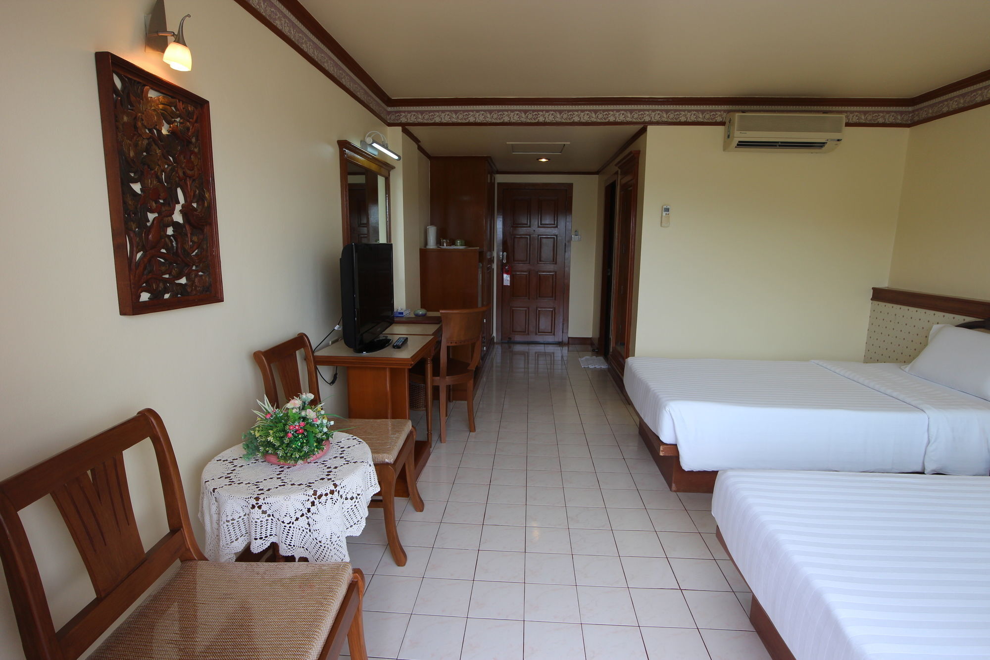 Phi Phi Hotel Exterior foto